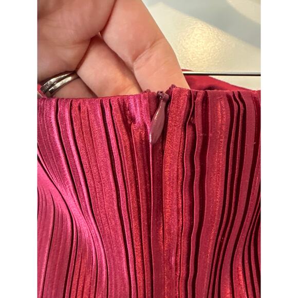 L’IDÉE Gatsby Pleated Oxblood Midi Dress Size L NWT Anthropologie - Picture 13 of 16